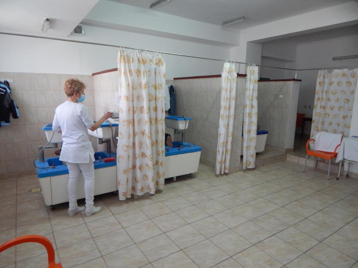 Hotel Traian Caciulata Călimăneşti Bagian luar foto